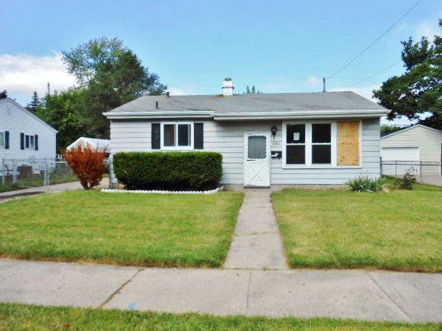 4724 Lowcroft Ave, Lansing, MI 48910 