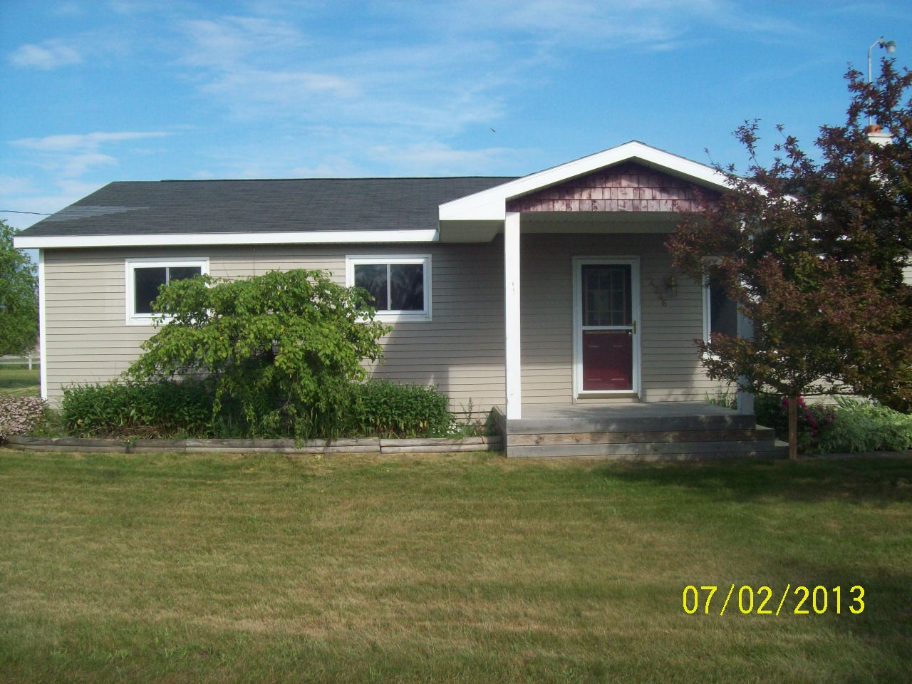 4246 Barnard Road, Charlevoix, MI 49720 
