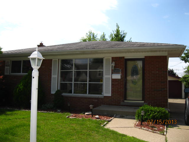 15716 Flanagan, Roseville, MI 48066 