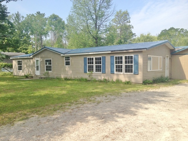 4471 Wilson Creek Rd, Hale, MI 48739 