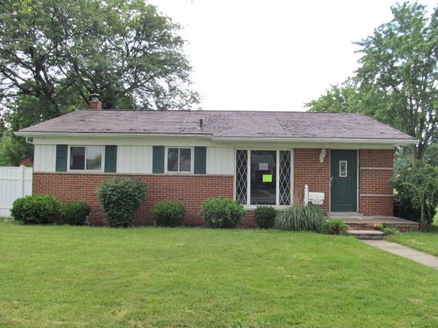 1950 Parkdale Ave, Madison Heights, MI 48071 