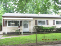 90 W Madge, Hazel Park, MI 48030 
