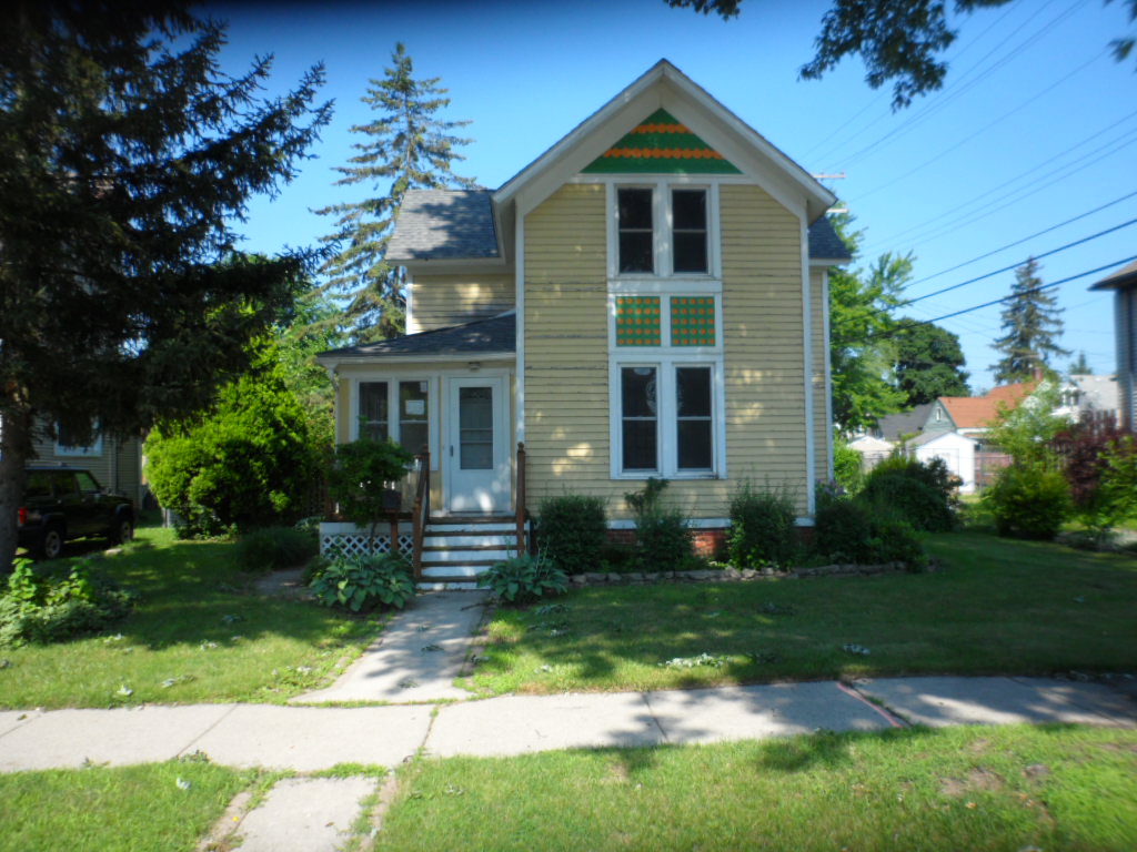 105 Washington Street, Mount Clemens, MI 48043 