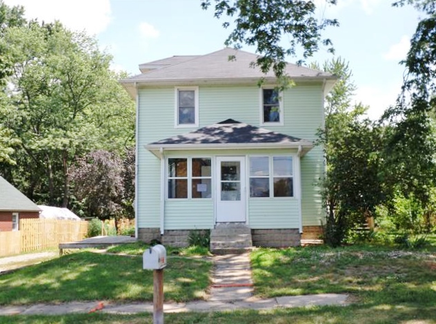 3301 Fairview Dr, Jackson, MI 49203 