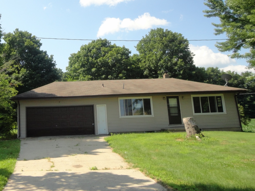 3928 E. Empire Ave, Benton Harbor, MI 49022 