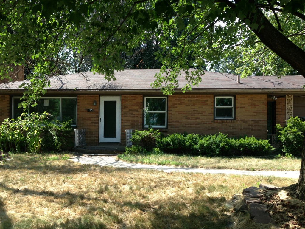 1120 32nd St SW, Wyoming, MI 49509 