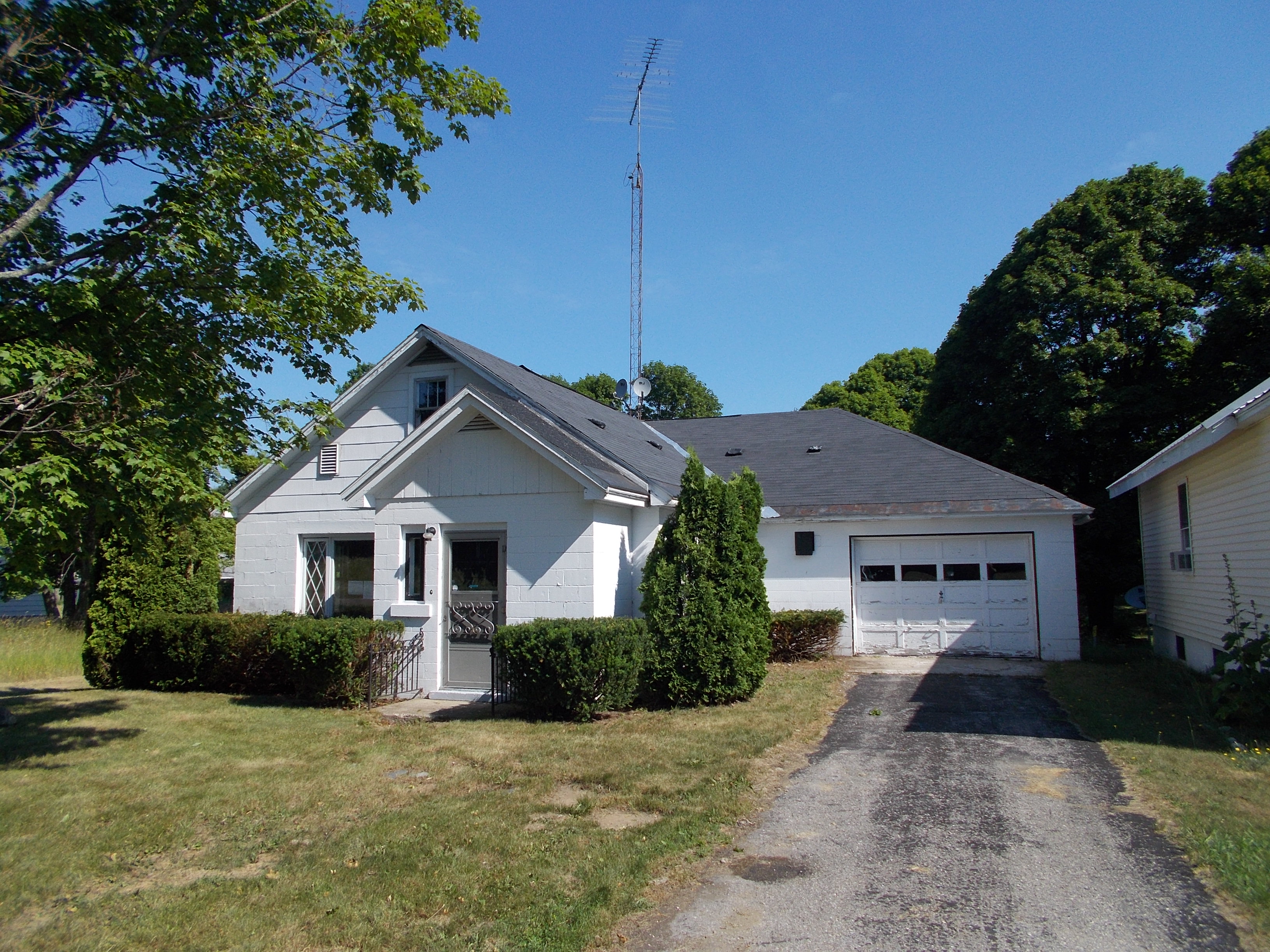 7008 Campbell Avenue, Newberry, MI 49868 