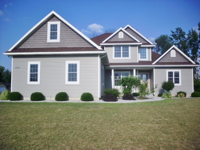 4250 Parsons Walk, Saginaw, MI 48603 