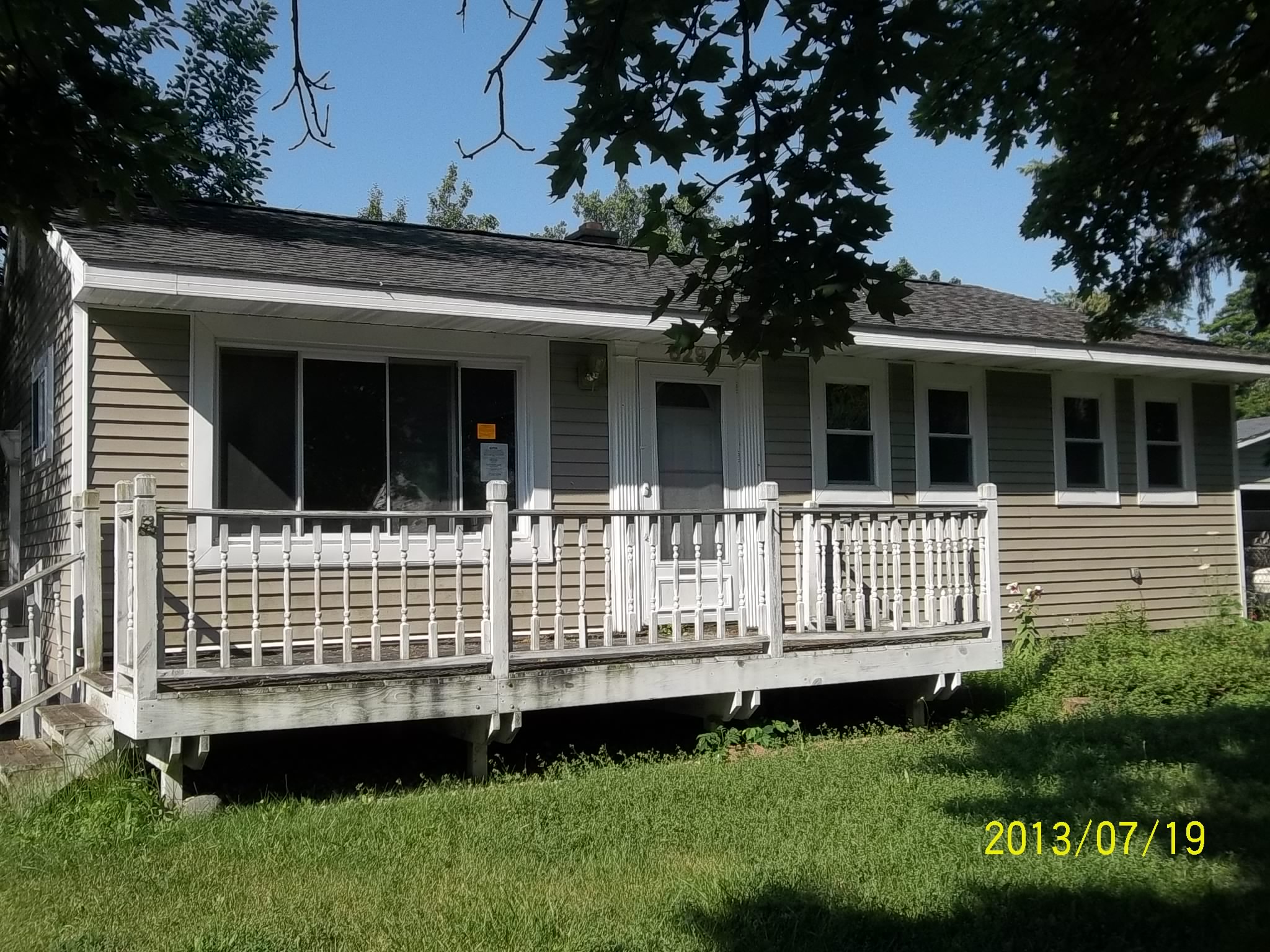 829 Southwood Dr., Fenton, MI 48430 