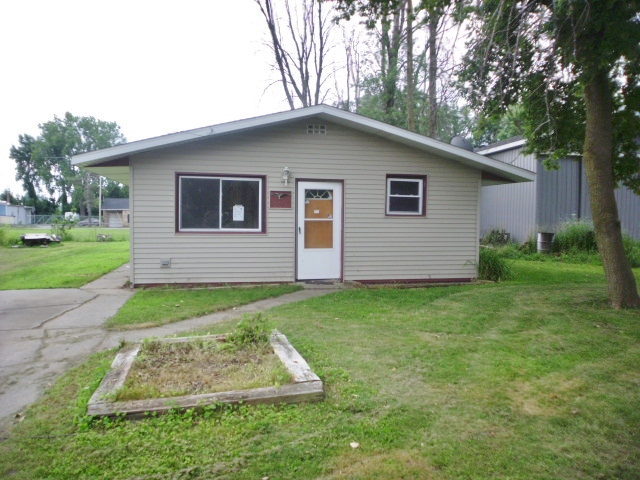 2248 Allison St, Saginaw, MI 48601 