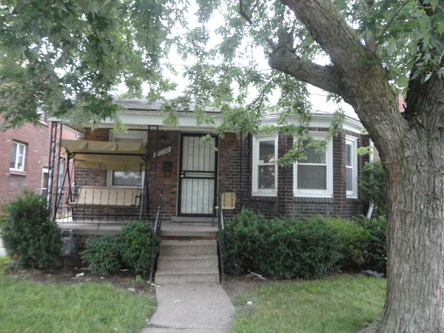 19758 Fairport Street, Detroit, MI 48205 