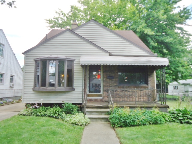 2014 Champaign Rd, Lincoln Park, MI 48146 