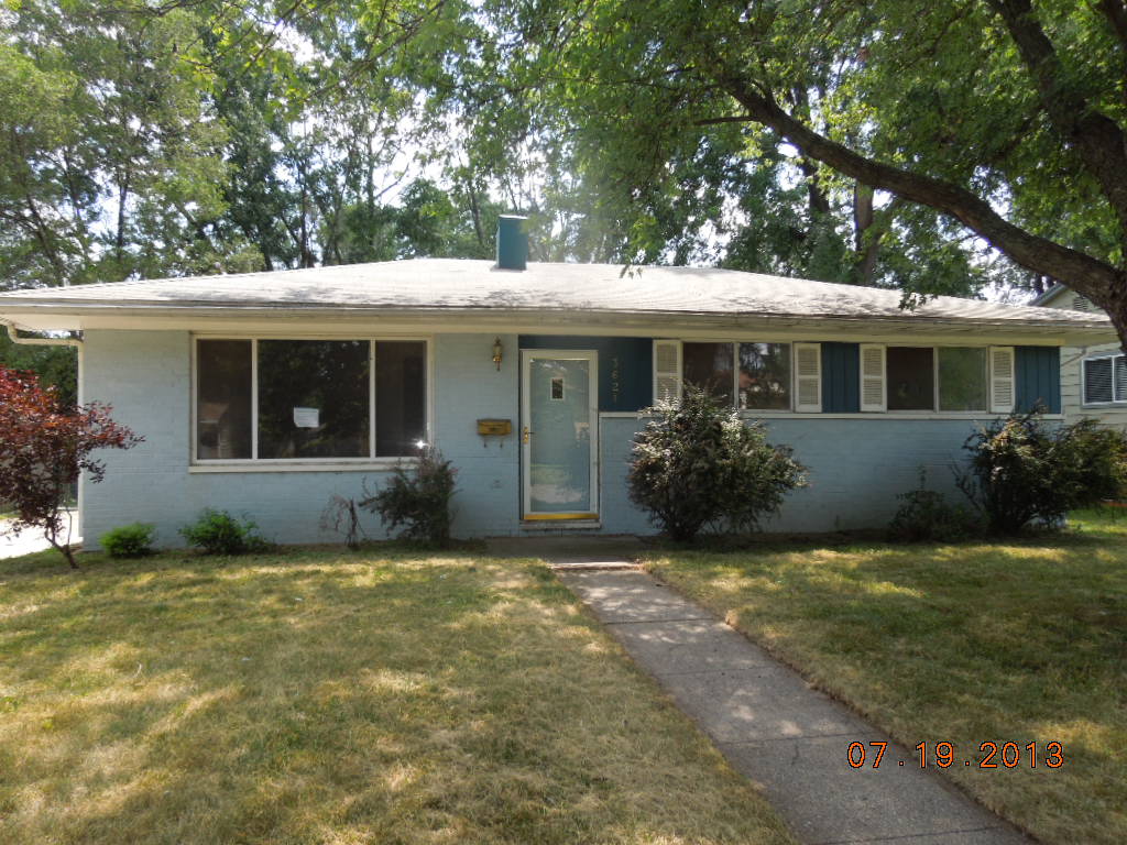 3621 Ronald St, Lansing, MI 48911 