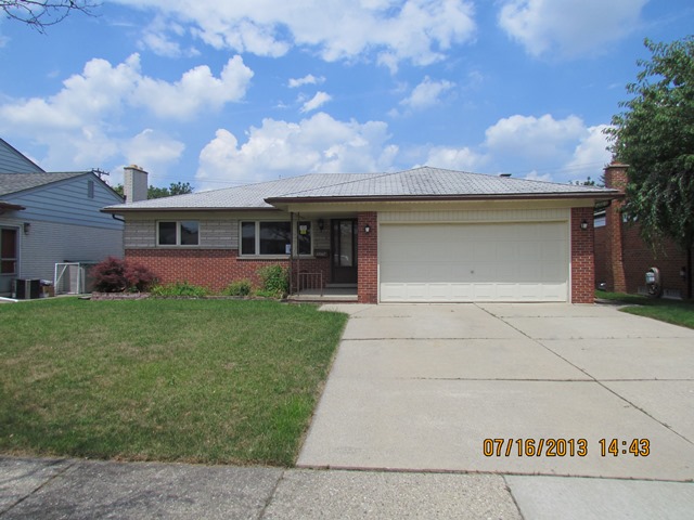 13667 Melva Dr, Warren, MI 48088 