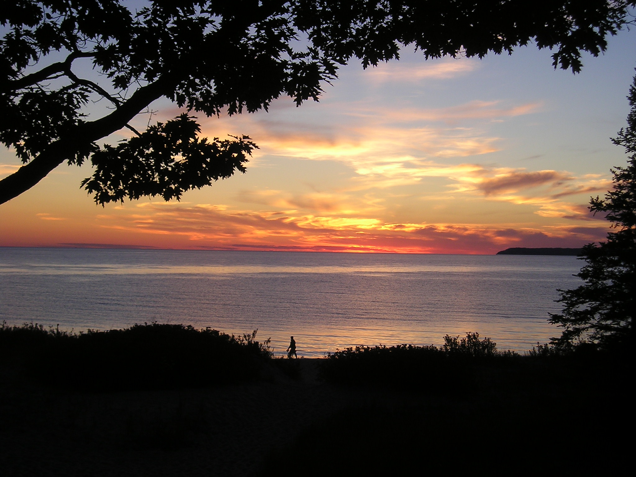 5540 Overbrook Road Beachwalk 9/10, Glen Arbor, MI 49636 