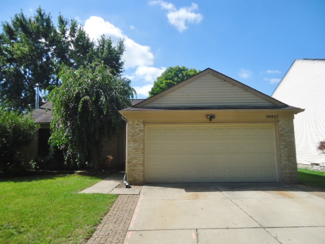 39857 Fox Valley Dr, Canton, MI 48188 