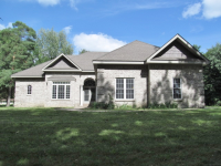 2470 Ridge Rd, White Lake, MI 48383 