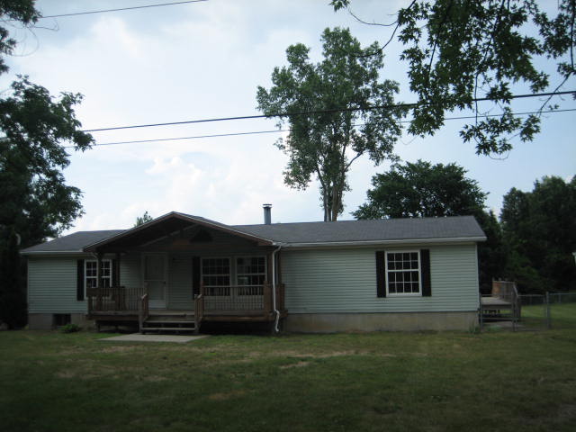 138 Plum Creek Road, Lapeer, MI 48446 