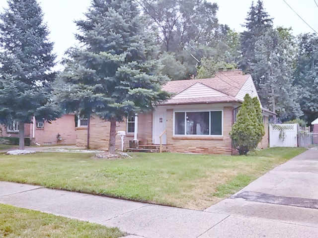 550 Maethy St SE, Grand Rapids, MI 49548 