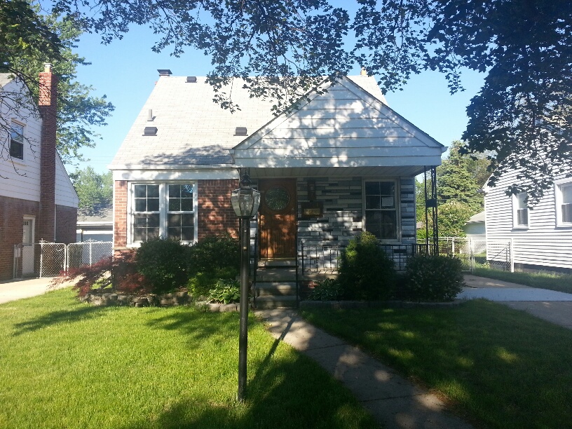 3761 Mayfair St, Dearborn, MI 48124 