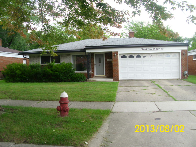 25081 Patricia, Warren, MI 48088 