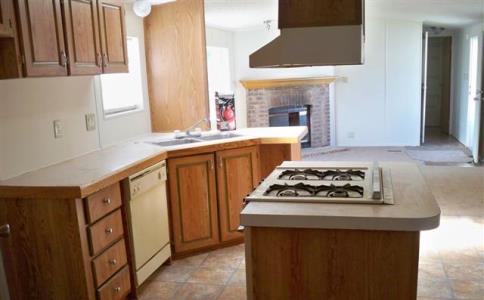 420 Bayberry, Wixom, MI 48393 
