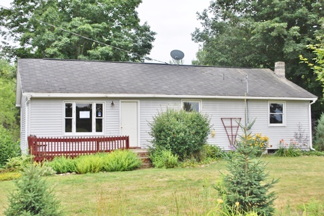 23419 22 Mile Rd, Paris, MI 49338 