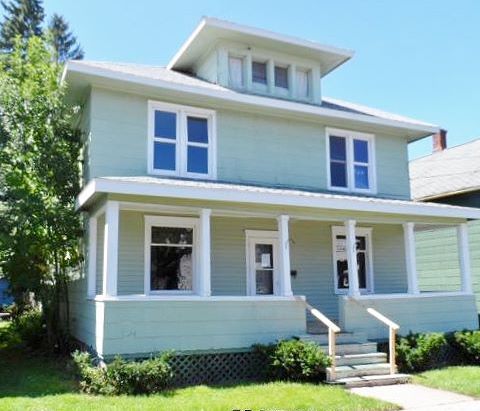 129 S Curry St, Ironwood, MI 49938 