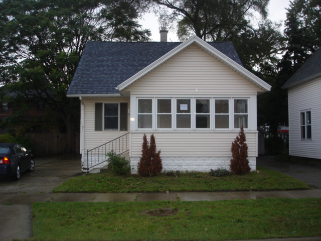 29 W 14th St, Holland, MI 49423 