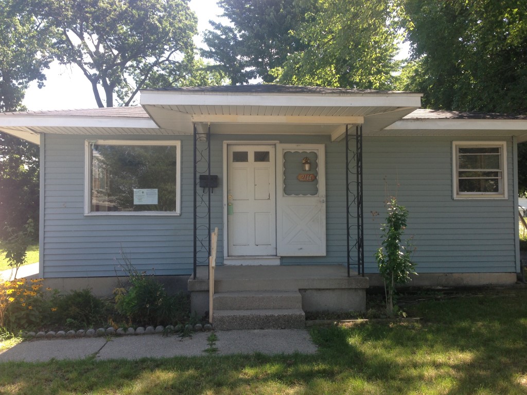 2114 Godfrey Ave SW, Wyoming, MI 49509 