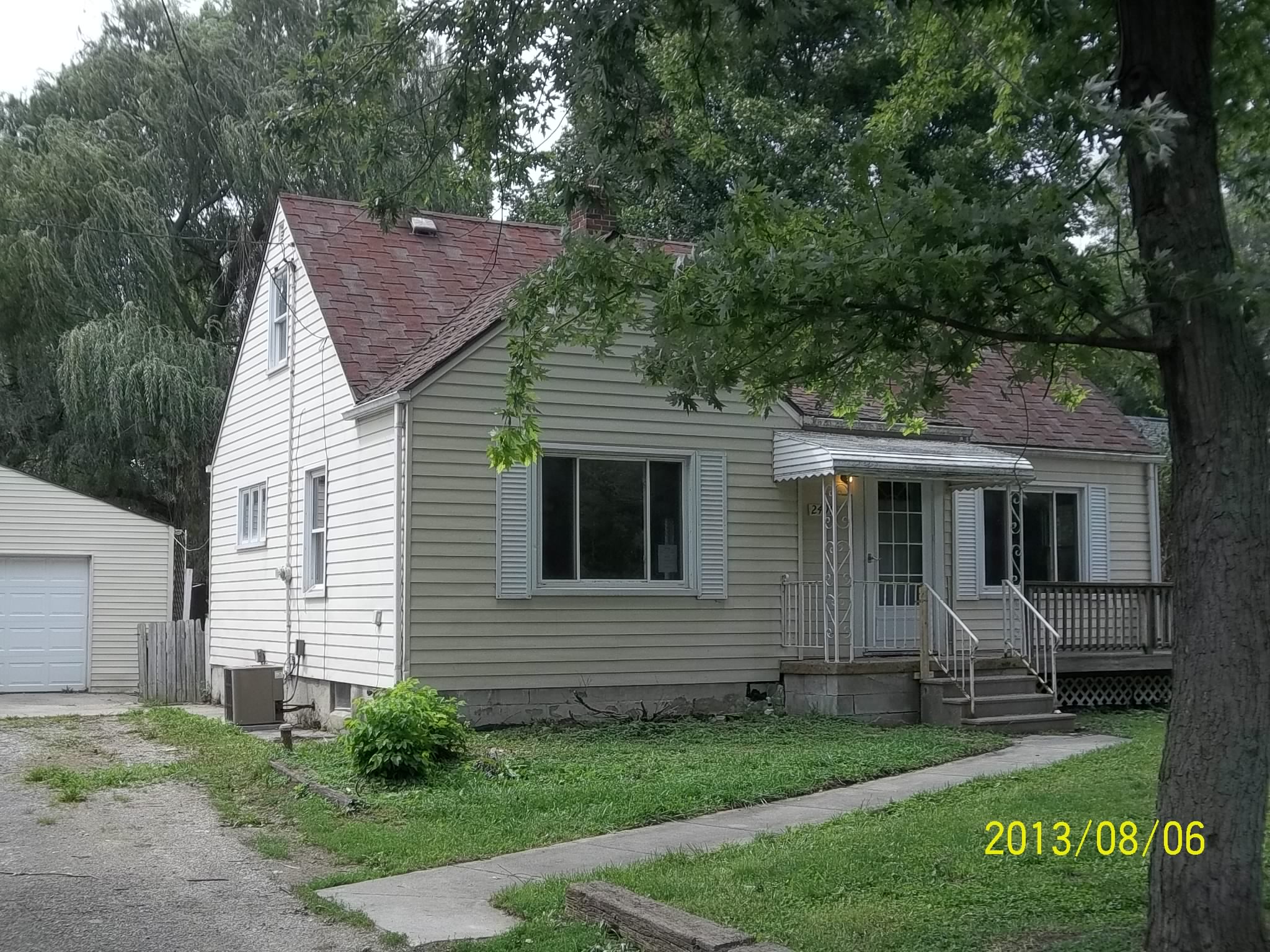 2491 Covert Rd, Burton, MI 48509 