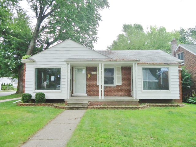 9658 Grayfield, Redford, MI 48239 