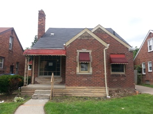 9035 Warwick, Detroit, MI 48228 