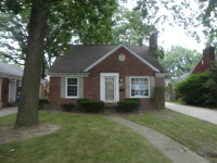 2105 Stanhope Street, Grosse Pointe Woods, MI 48236 