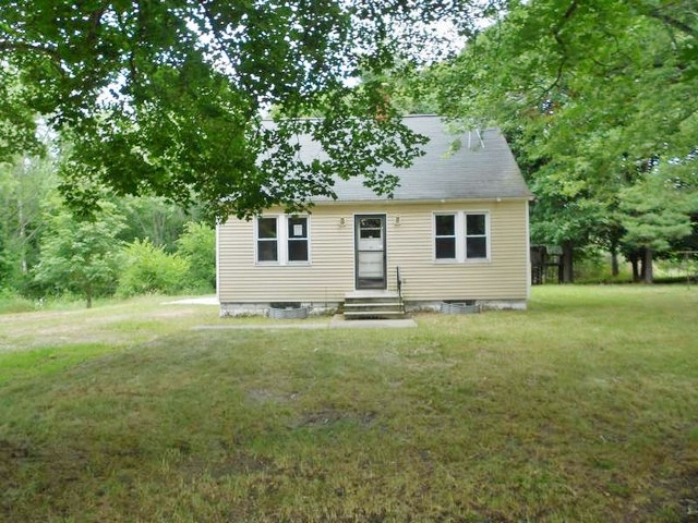 8392 Evanston Ave, Ravenna, MI 49451 