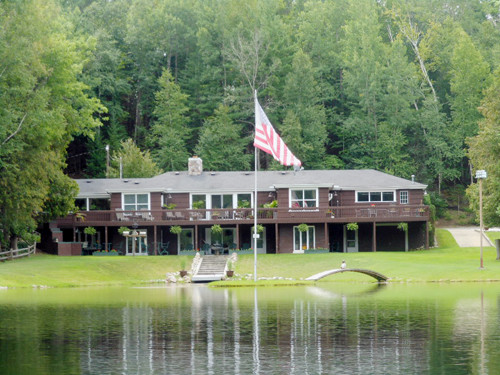 3999 Hatton Rd, Clare, MI 48617 