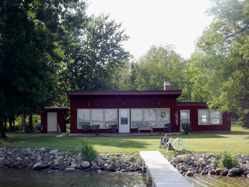 518 Giauque Beach Drive, Indian River, MI 49749 