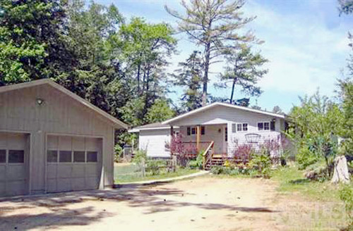 E5468 North Shore Rd, Au Train, MI 49806 