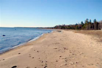3142 Lakeshore Dr, Harrisville, MI 48740 