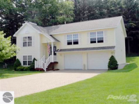 419 Boughey Street, Traverse City, MI 49684 