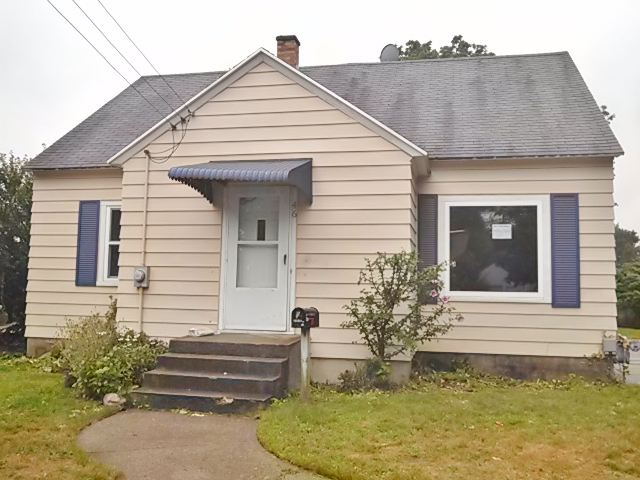 46 Montebello St SE, Kentwood, MI 49548 