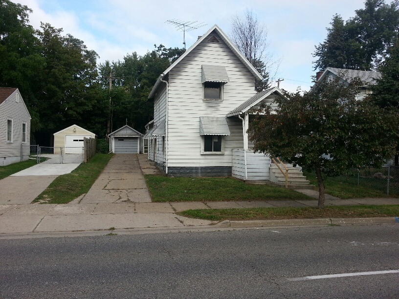 1606 South Pennsylvania Ave, Lansing, MI 48910 