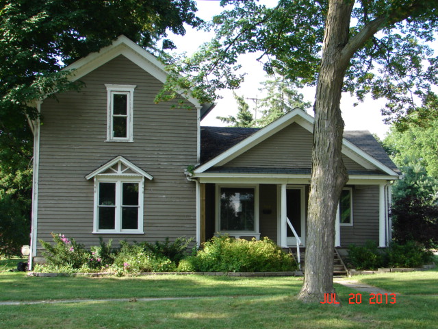 504 West Main St, Grand Ledge, MI 48837 