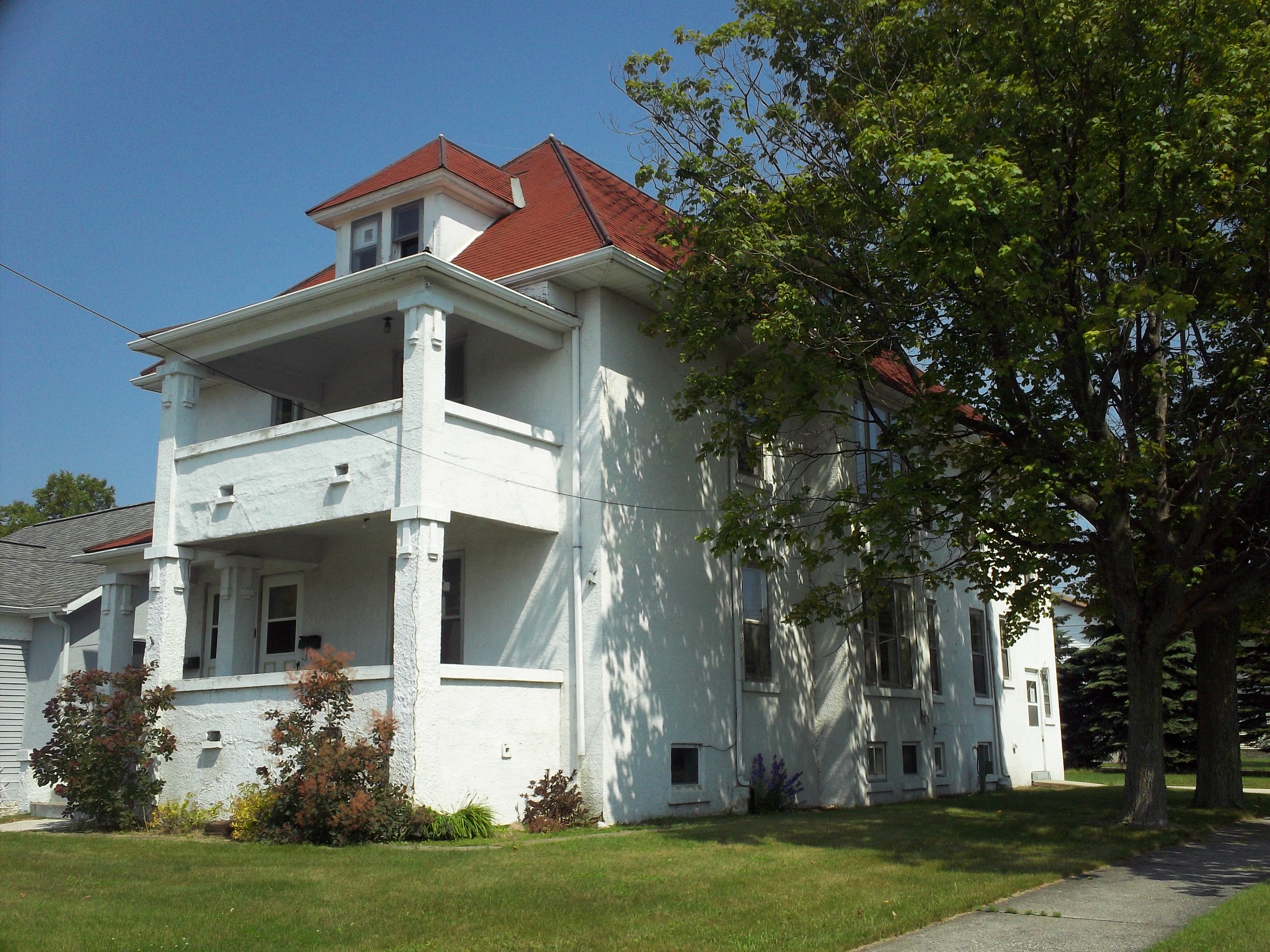 823 Range St, Manistique, MI 49854 