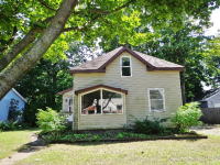 410 W Oak St, Fremont, MI 49412 