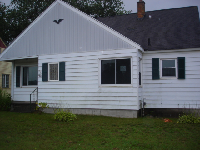 280 W 32nd St, Holland, MI 49423 