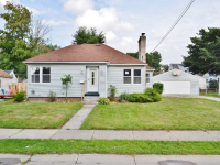1704 Berkley Ave SW, Wyoming, MI 49509 