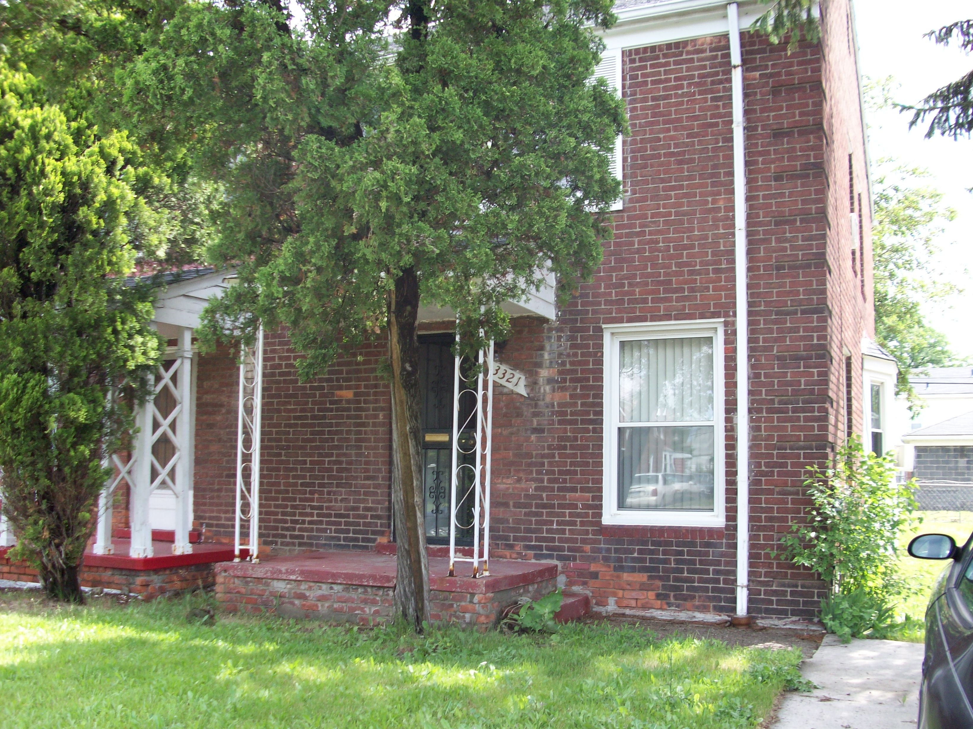 3321 Ewald, Detroit, MI 48238 