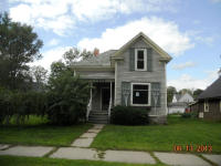 313 Wells St, Caro, MI 48723 