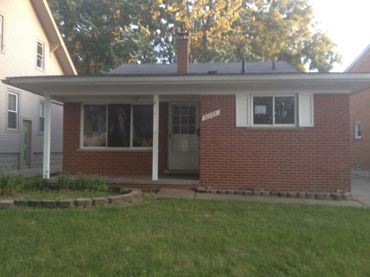 21735 Nowlin St, Dearborn, MI 48124 